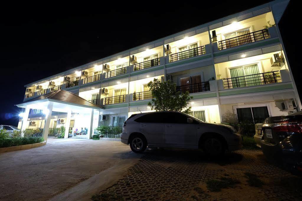 Privacy Residence Lop Buri מראה חיצוני תמונה